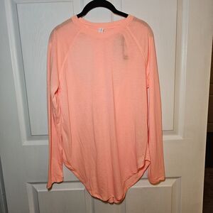 UNDER ARMOUR Breathe Workout Shirt Open Back Light Orange Size M NWT